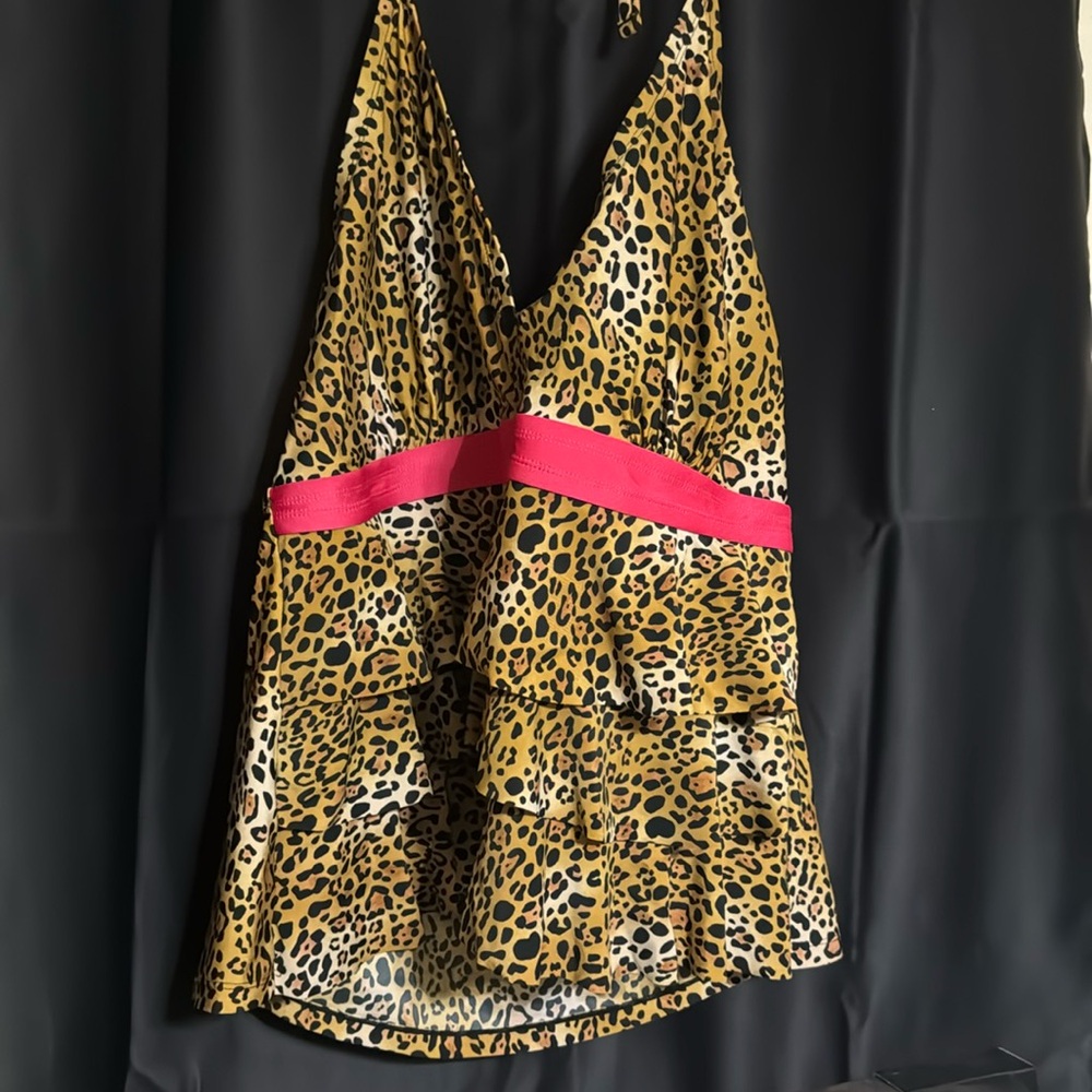 Women’s bathing suit top